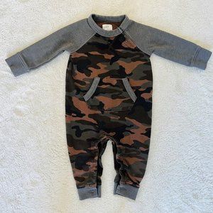 Baby Gap Camouflage Romper 12-18M